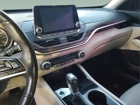 Used 2020 Nissan Altima 2.5 SL image 23