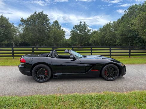 Used 2003 Dodge Viper SRT-10 RWD image 11