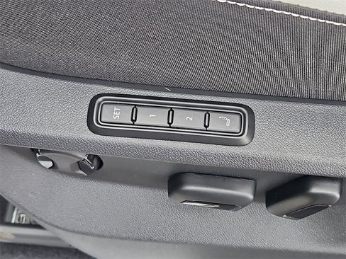 New 2026 Volkswagen Atlas Cross Sport SEL Premium R-Line image 14