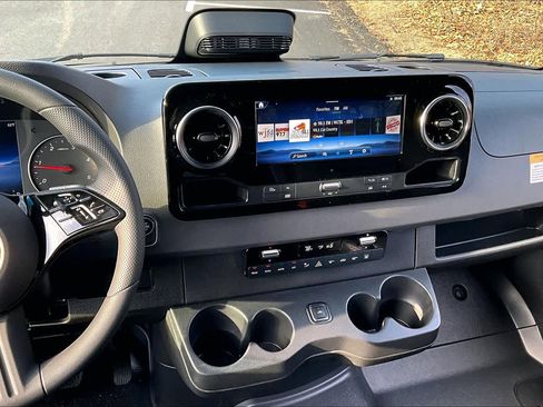 New 2026 Mercedes-Benz Sprinter 2500 image 8