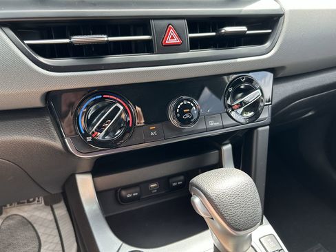 Used 2024 Kia Seltos LX AWD/4WD image 28