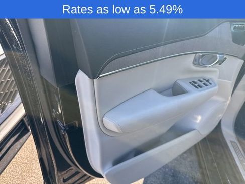 Certified 2023 Volvo XC90 B6 Ultimate w/ Protection Package image 21