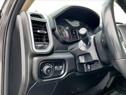 Used 2019 RAM 2500 Big Horn AWD/4WD image 32