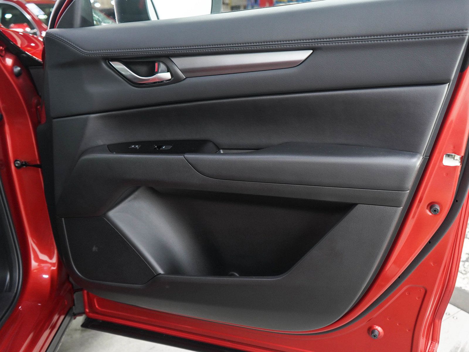 Used 2025 MAZDA CX-5 AWD 2.5 S w/ Preferred Package image 9