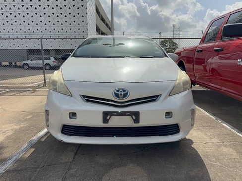 Used 2014 Toyota Prius V Three FWD image 2