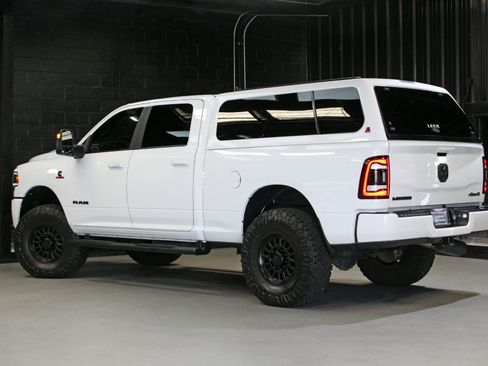 Used 2024 RAM 2500 Laramie w/ Night Edition AWD/4WD image 13