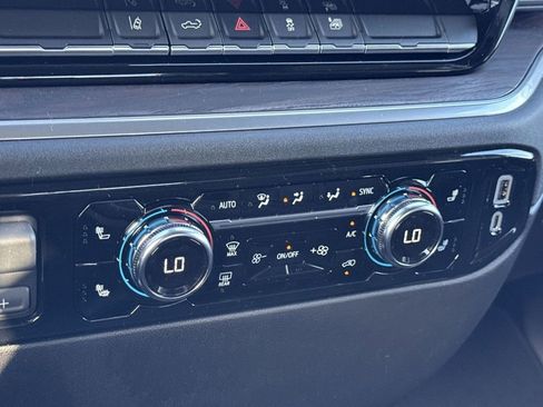 Used 2026 GMC Sierra 2500 SLT image 22