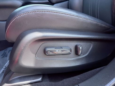 Used 2024 Honda HR-V EX-L image 18