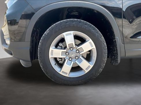 Certified 2025 Honda Ridgeline RTL image 32