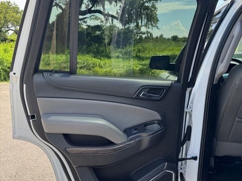 Used 2017 Chevrolet Tahoe LT image 12