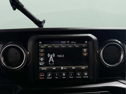 Used 2021 Jeep Wrangler Unlimited Sahara image 20