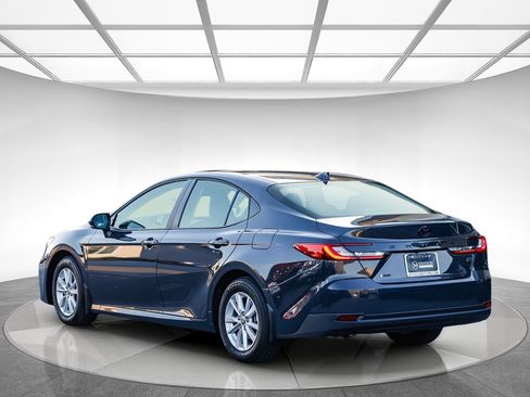 Used 2026 Toyota Camry LE w/ Convenience Package FWD image 2