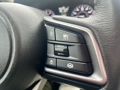 Used 2025 Subaru Outback Premium image 17