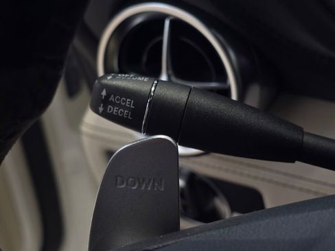 Used 2012 Mercedes-Benz SLS AMG Roadster image 42