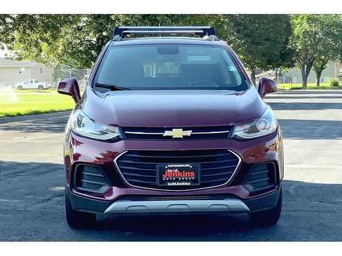 Used 2017 Chevrolet Trax LT image 3