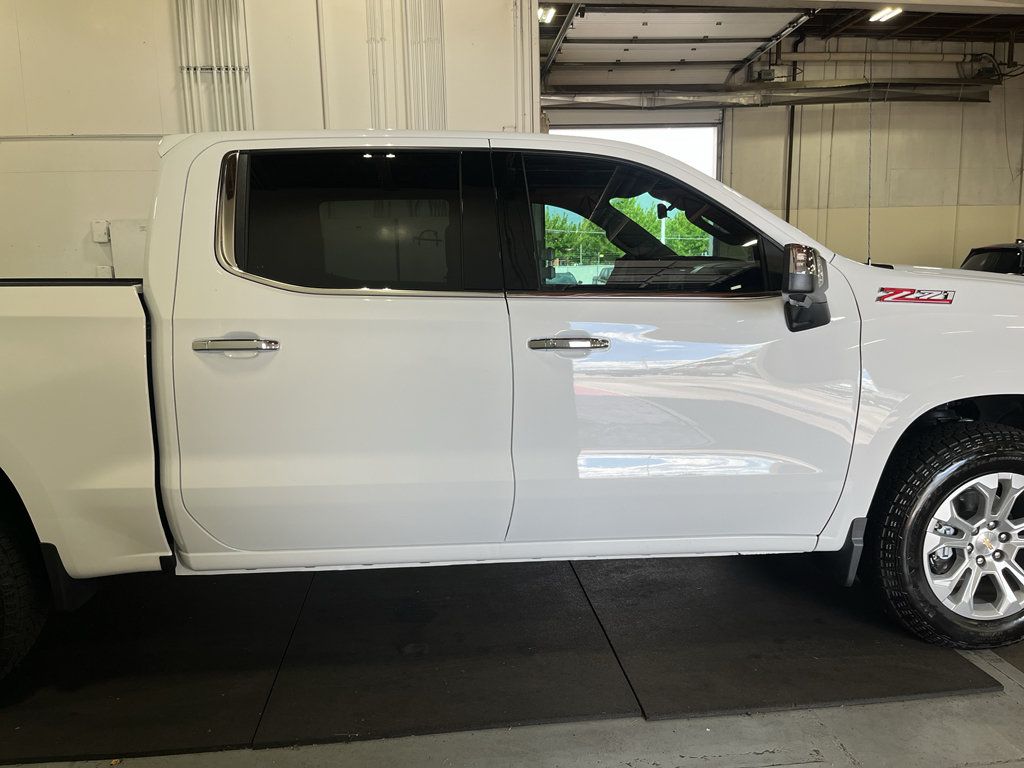 Certified 2026 Chevrolet Silverado 1500 LTZ w/ Technology Package AWD/4WD image 12