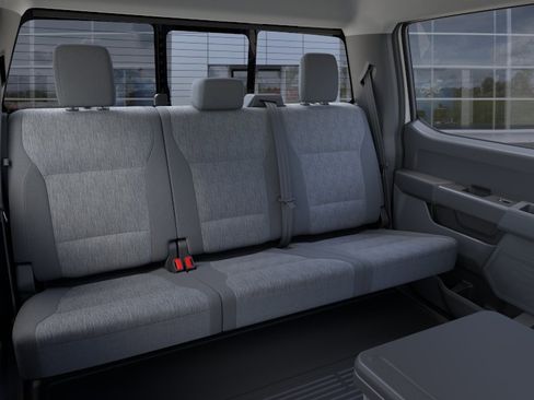 New 2025 Ford F250 XL w/ XL Chrome Package RWD image 33