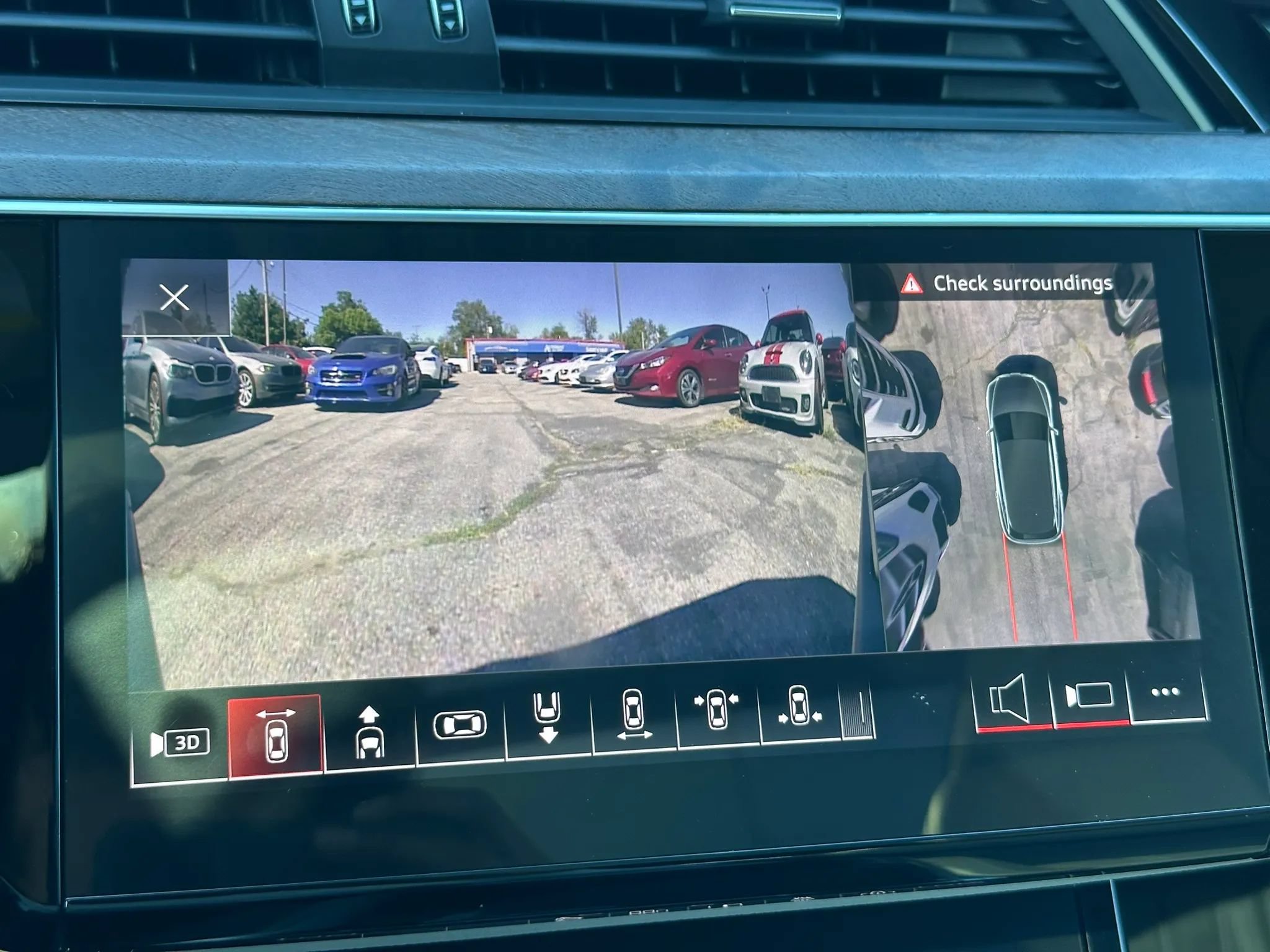 Used 2019 Audi e-tron Prestige AWD/4WD image 60