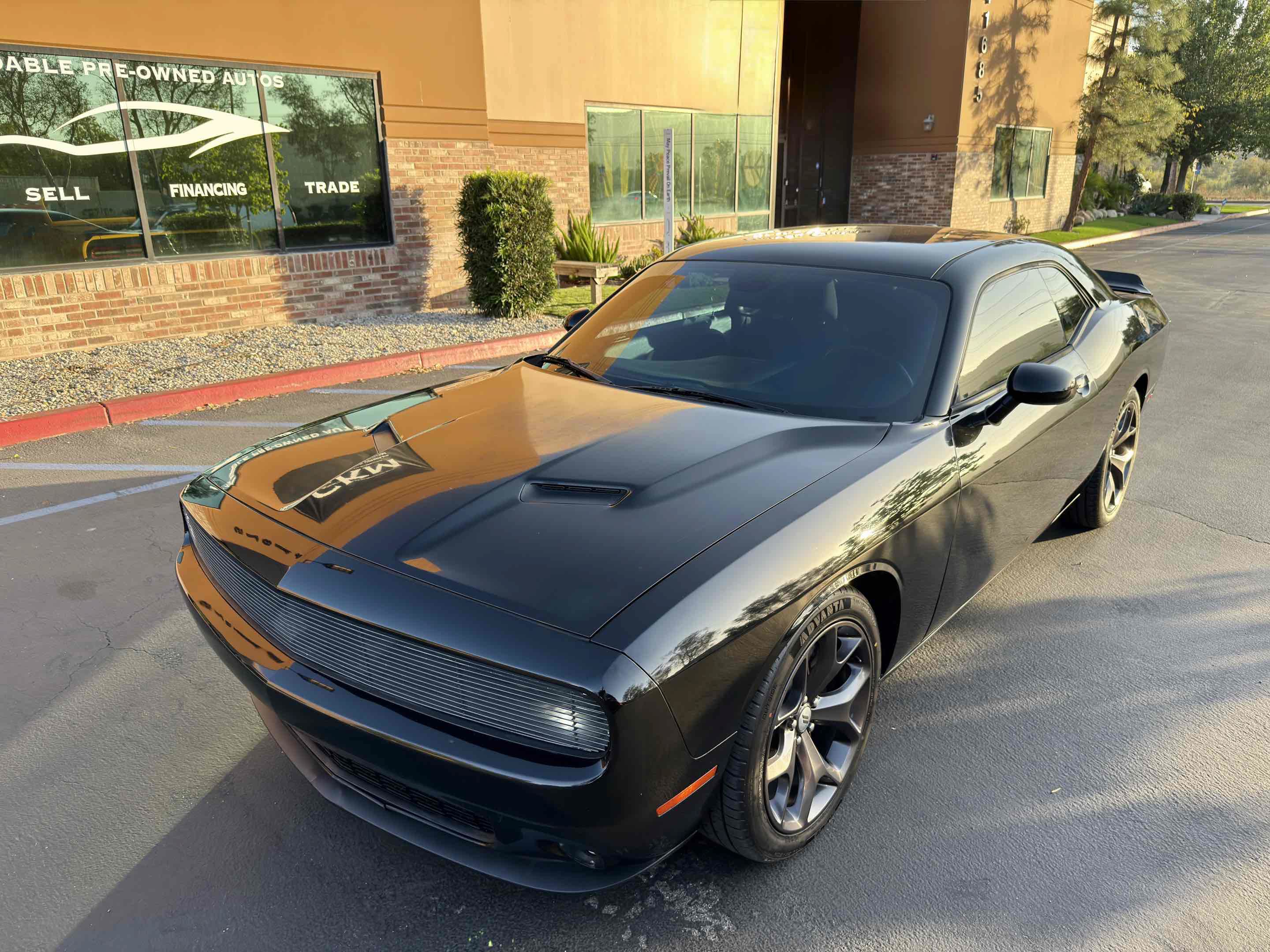 Used 2018 Dodge Challenger R/T RWD image 5