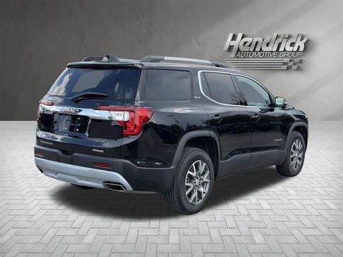 Used 2023 GMC Acadia SLT w/ Technology Package AWD/4WD image 9