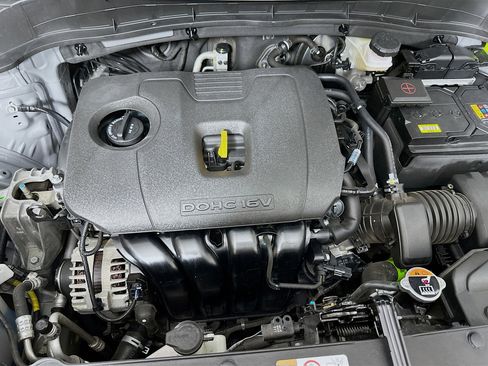Used 2025 Kia Soul LX w/ LX Technology Package FWD image 31