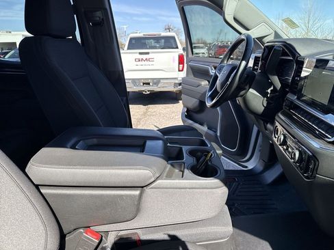 Certified 2022 Chevrolet Silverado 1500 RST image 13