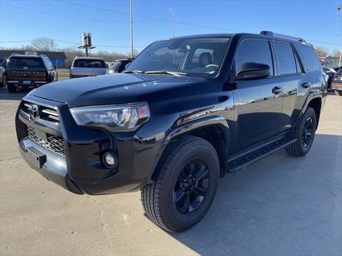 Used 2021 Toyota 4Runner SR5 image 2