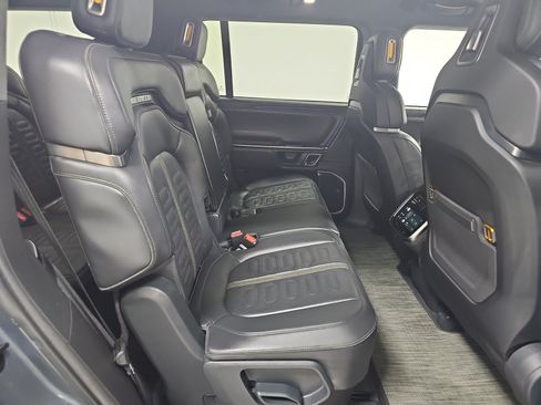 Used 2023 Rivian R1S Adventure AWD/4WD image 23