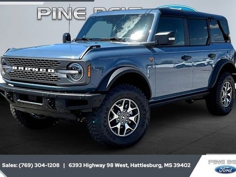 New 2025 Ford Bronco Badlands image 7