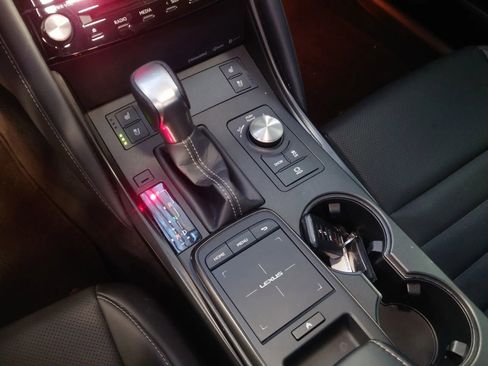 Used 2022 Lexus IS 350 F Sport image 23