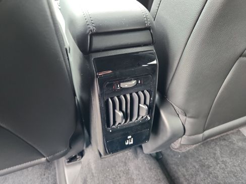 New 2026 Jeep Compass Latitude image 32