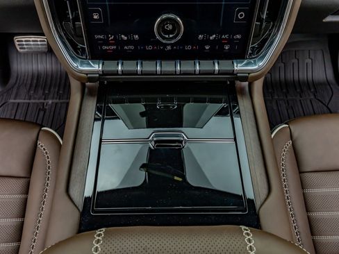 Used 2026 GMC Yukon XL Denali Ultimate image 28