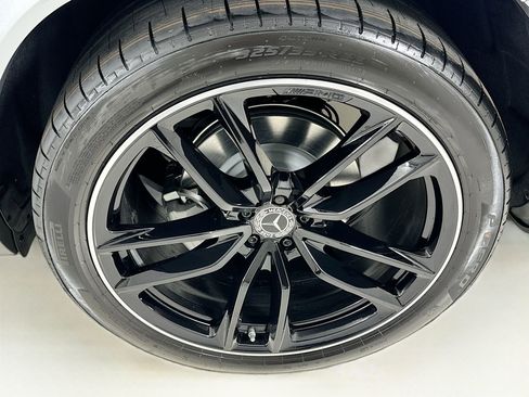 New 2026 Mercedes-Benz GLS 580 4MATIC image 35