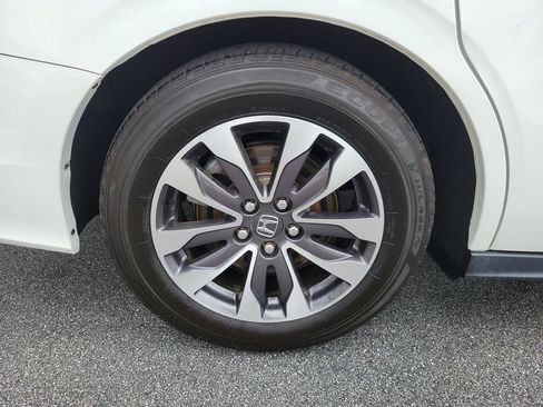Certified 2021 Honda Odyssey EX-L image 6