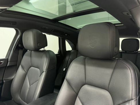 Used 2020 Porsche Macan S image 24