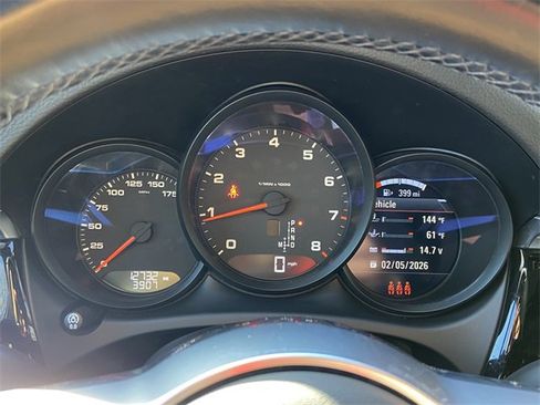 Used 2021 Porsche Macan image 15