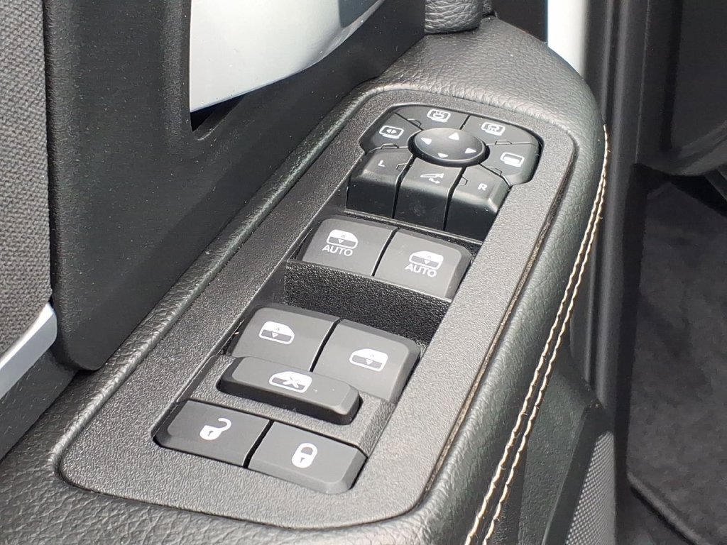 Certified 2026 RAM 2500 Big Horn AWD/4WD image 12