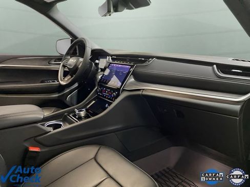 Used 2025 Jeep Grand Cherokee Limited 4xe image 19