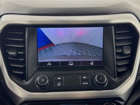 Used 2023 GMC Acadia SLE w/ Driver Convenience Package image 14