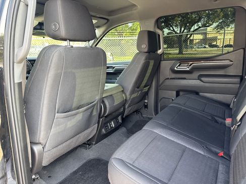 Used 2024 GMC Sierra 1500 Elevation w/ LPO, Elevation Black Package image 10