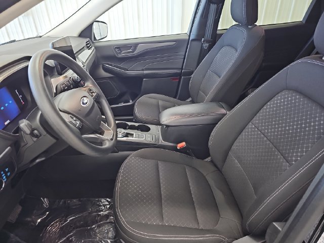 Used 2025 Ford Escape Active AWD/4WD image 37