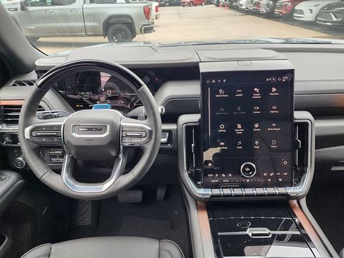 New 2026 GMC Yukon Denali w/ Denali Reserve Package AWD/4WD image 29