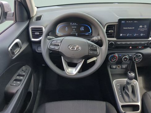 New 2026 Hyundai Venue SE FWD image 15