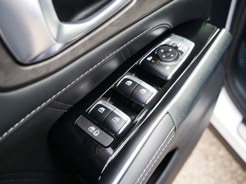 Certified 2025 Kia Sorento SX AWD/4WD image 19