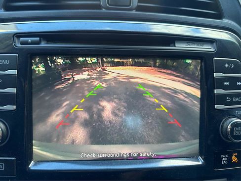 Used 2017 Nissan Maxima 3.5 SV image 22