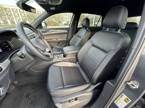 Used 2023 Volkswagen Atlas Cross Sport SE w/ Black Wheel Package image 12