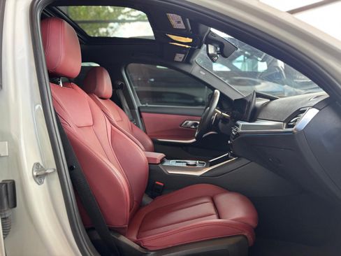 Used 2023 BMW 330i Sedan w/ M Sport Package image 23