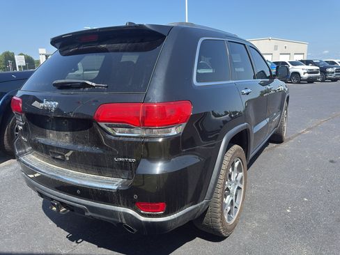 Used 2019 Jeep Grand Cherokee Limited w/ Trailer Tow Group IV AWD/4WD image 3