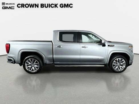 Used 2025 GMC Sierra 1500 Denali w/ Denali Reserve Package AWD/4WD image 4