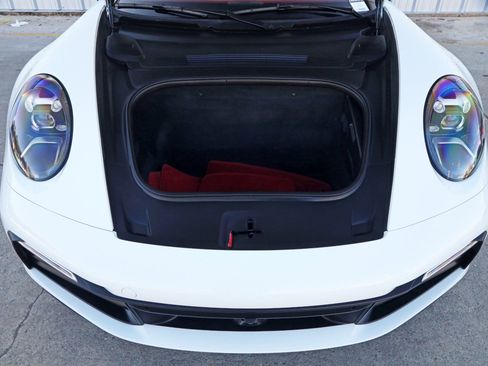 Used 2021 Porsche 911 Targa 4S w/ Sport Chrono Package image 8